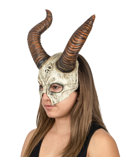 Vue de profil du masque crâne de buffle