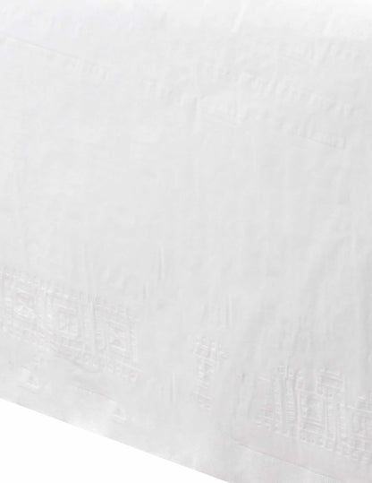 Fehér terítő duplázott papírban 137 x 274 cm