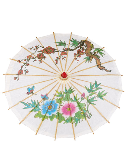 Vue de dessus de l'ombrelle chinoise blanche à motifs de fleurs et papillons