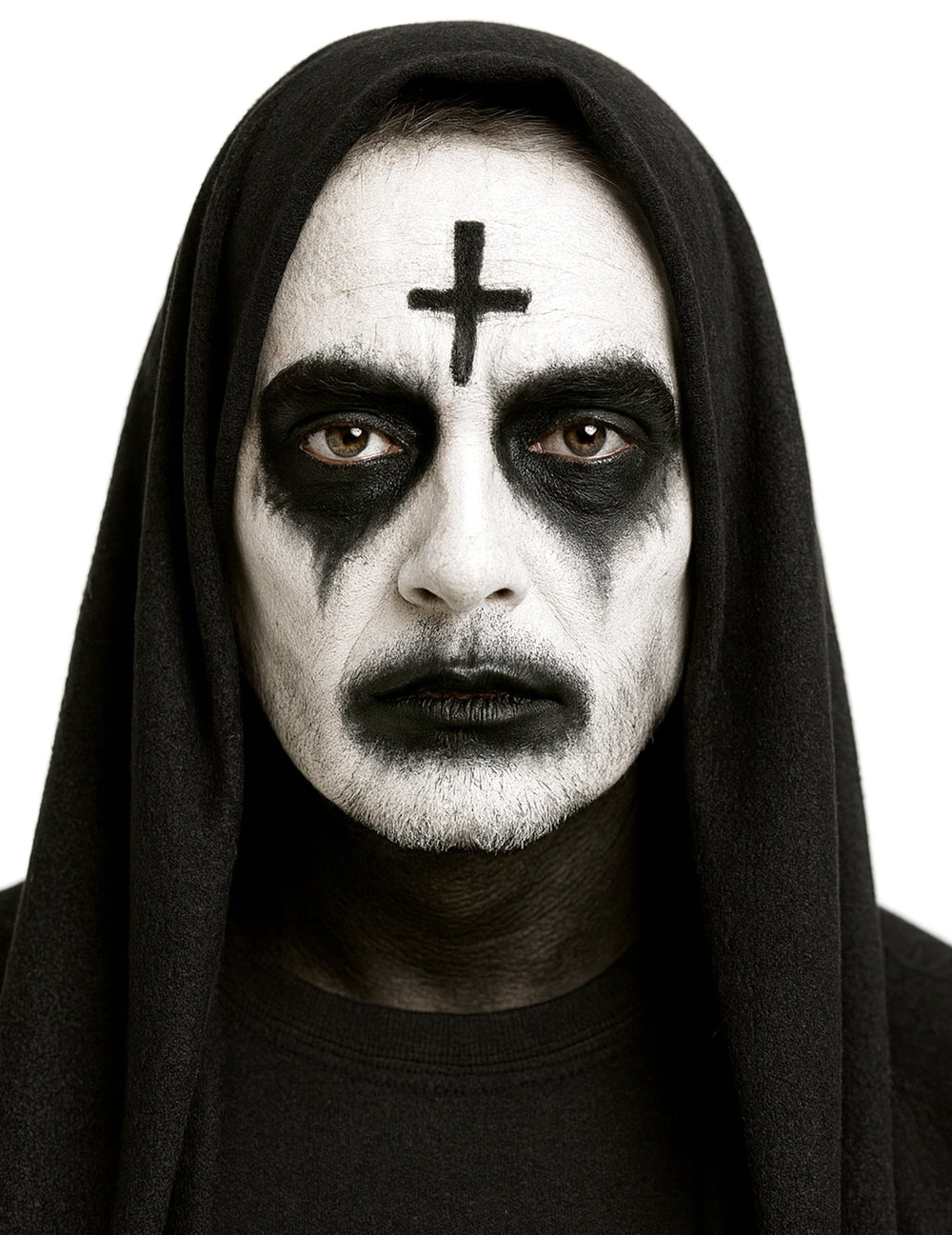 Gros plan sur le maquillage réalisé avec la palette de maquillage Halloween noir et blanc