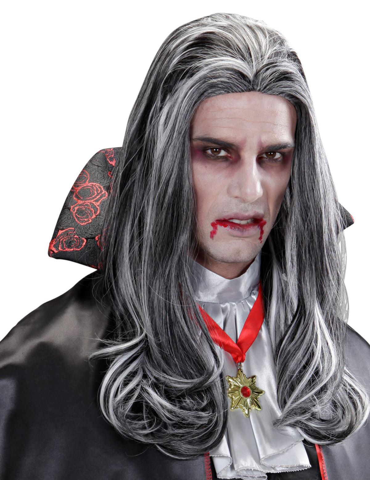 Gros plan de la perruque longue vampire