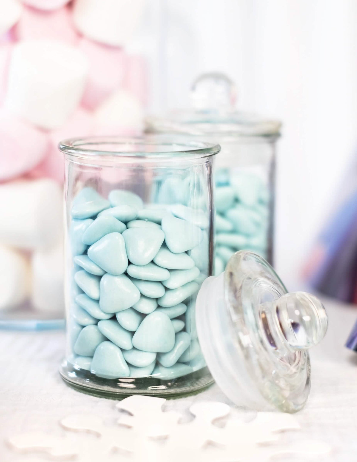 A bonbonos cukorkák részletei a cukorkás tál konfekcionálótól a candy bárhoz