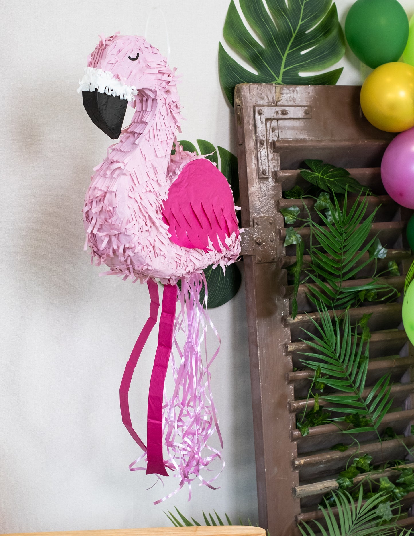 Rózsaszín flamingo piñata 90 x 48 cm