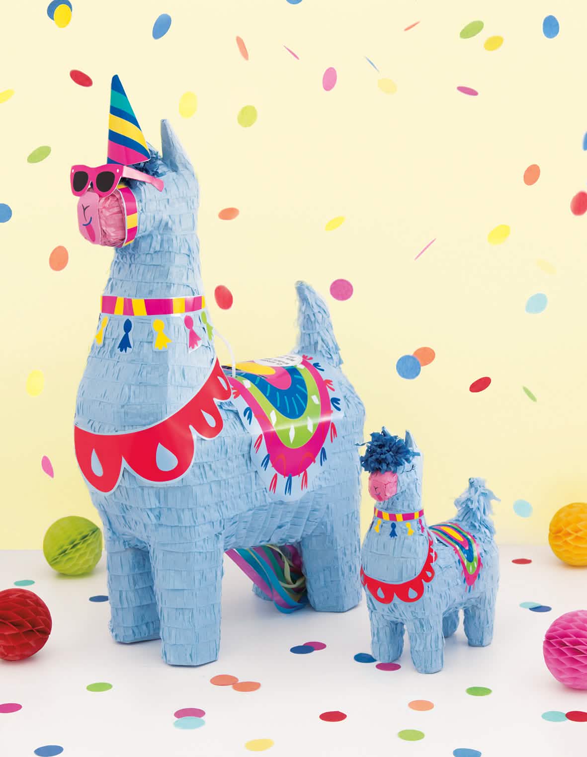 Duó a láma piñata kis modelljével bulira