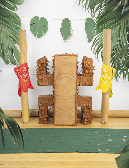 Pinata totem kalandor