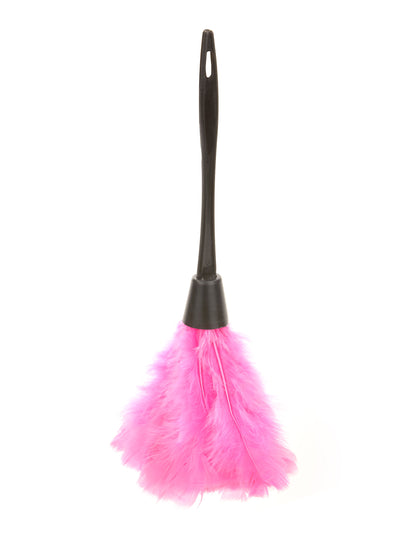 Rózsaszín felnőtt poroló rózsaszín tollakkal és fekete nyéllel