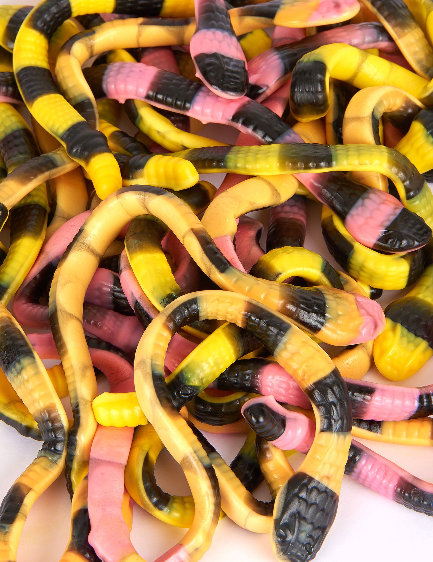 Bonbons serpents Pit le python jaunes roses et noirs