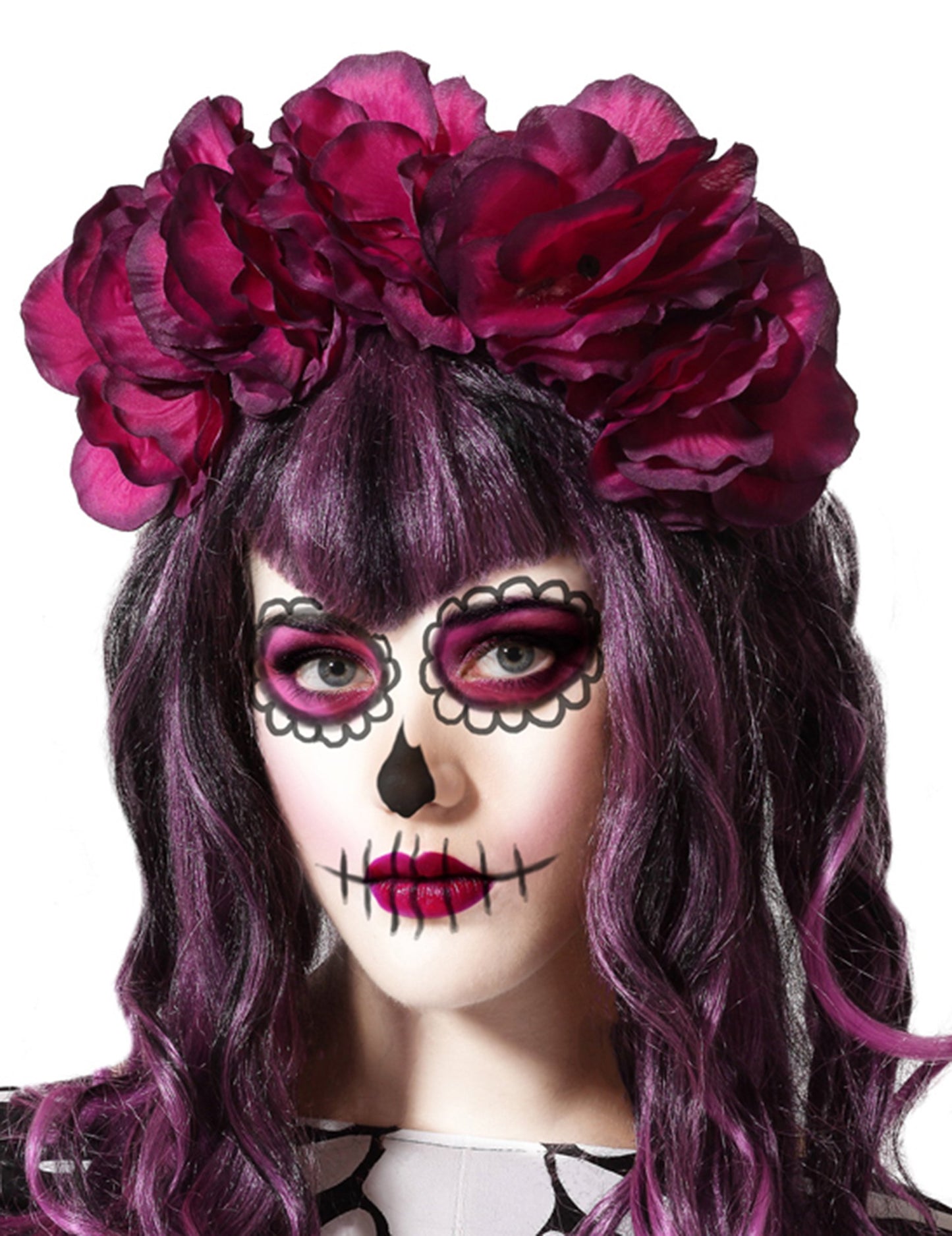 Világos fejpánt rózsaszín virágok dia de los muertos nő