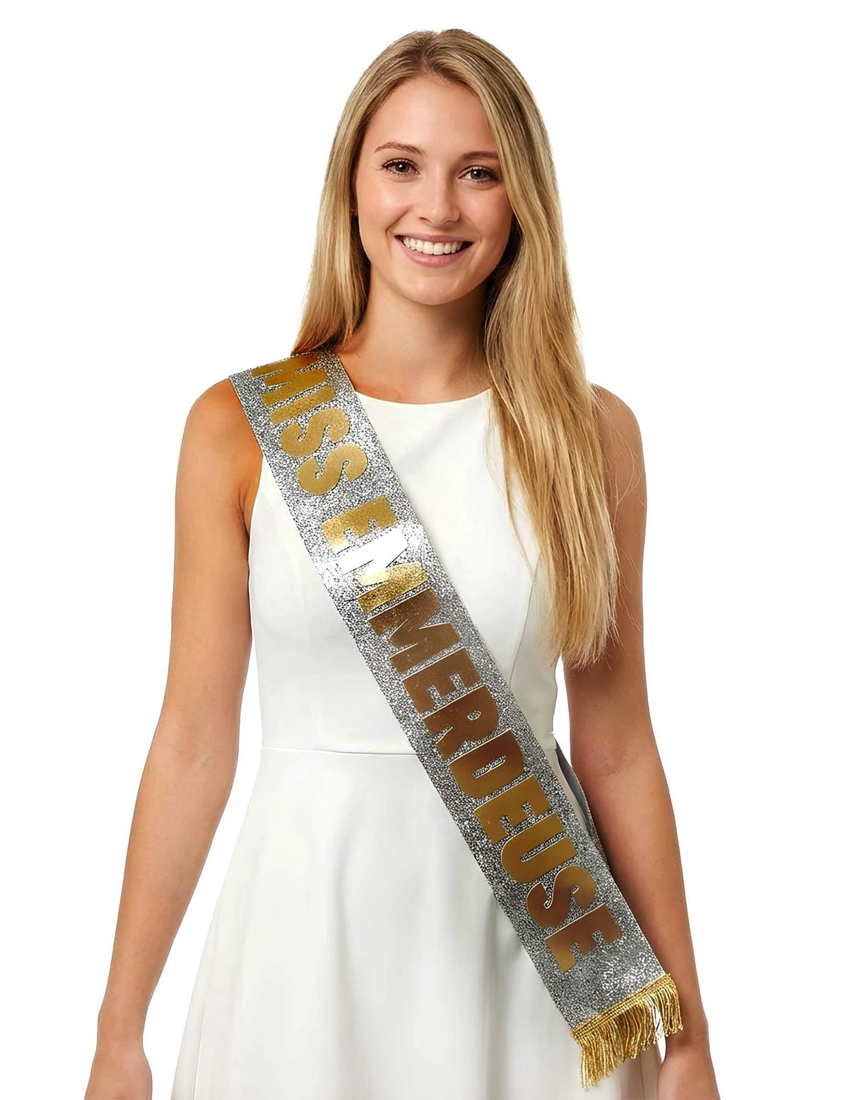 A kiegészítők szettben lévő sál részlete: miss emmerdeuse sál és tiara