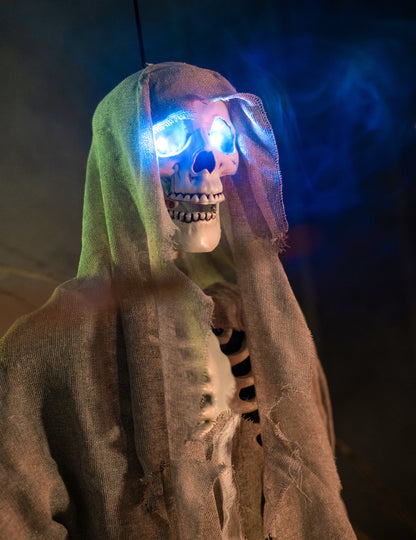 Világító szürke függő csontváz Halloweenre 180 cm