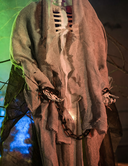 Világító szürke függő csontváz Halloweenre 180 cm