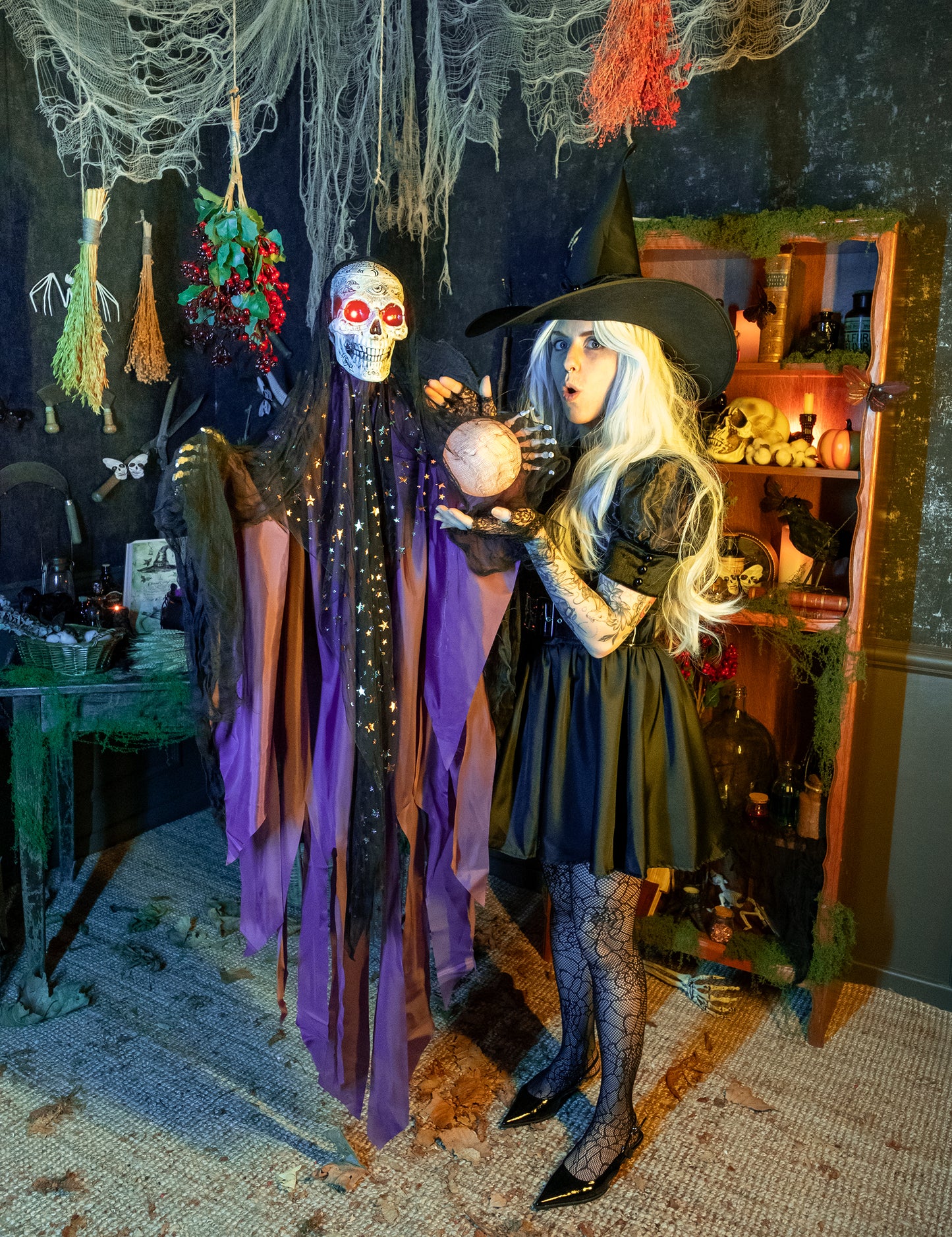 Könnyű és hangos világos csontváz 180 cm