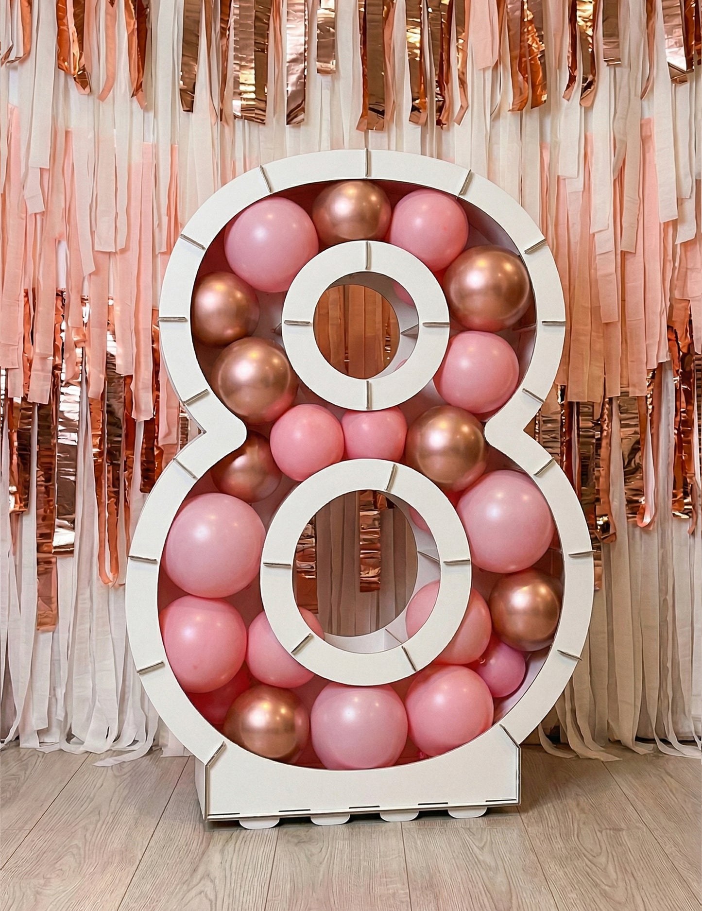 Fehér számszerkezet lufikhoz 64 cm megtöltendő kartondoboz