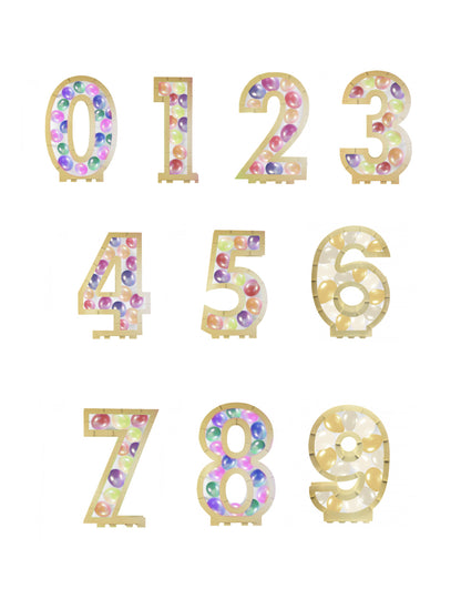 Vue d'ensemble des chiffres de 0 à 9 de la structure chiffre doré pour ballons en carton