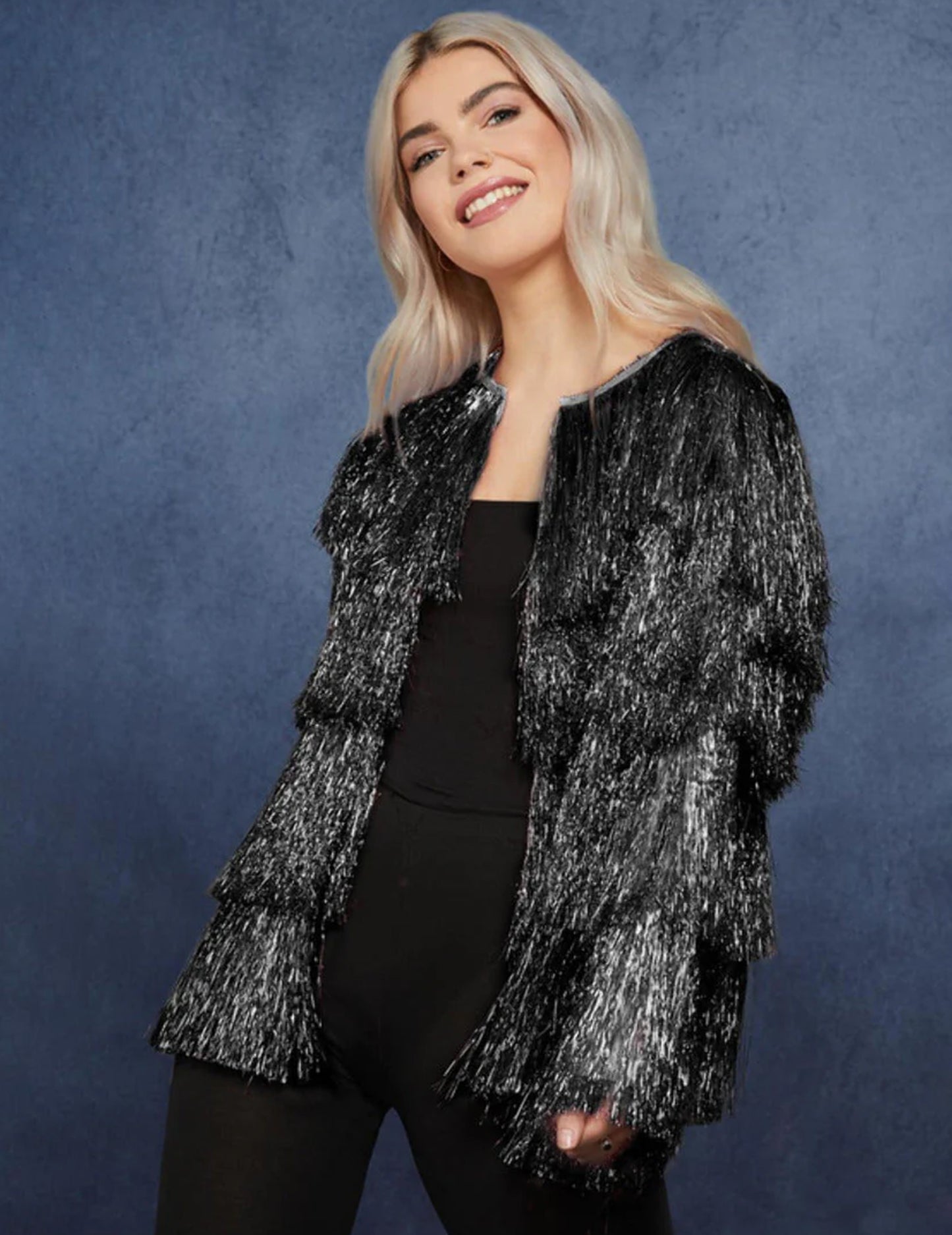 Fekete rojtos fesztiválkabát 